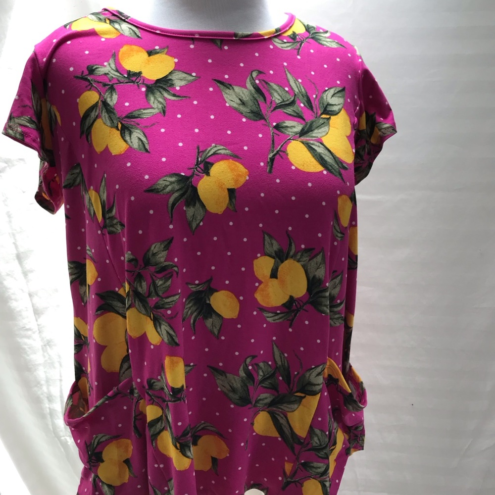 Hot pink lemon polka dot side pocket tunic from Cool Melon Size L